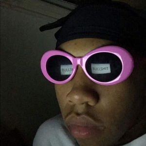 Meet your Posher, Kamara